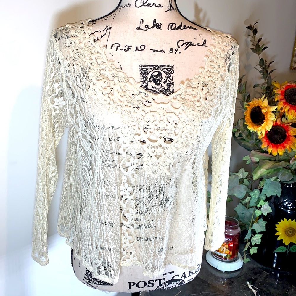 Hollister Lace Crop Top Cream color